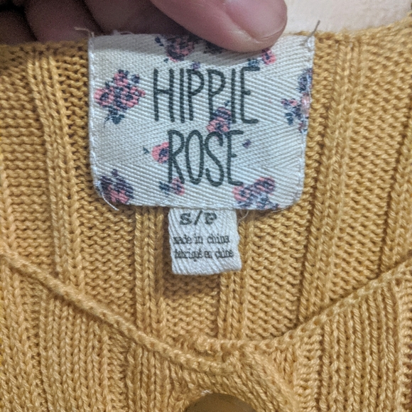 Cute little yellow tanktop - Picture 2 of 3